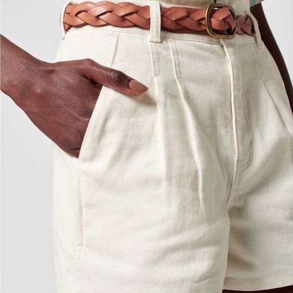 Faherty Rikki Short in White - Picture 8 of 10